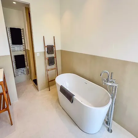 Mediterranean 6bd 12p South Of サントロペ