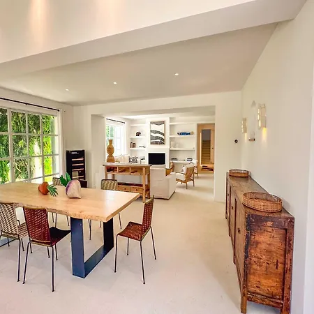 Mediterranean 6bd 12p South Of